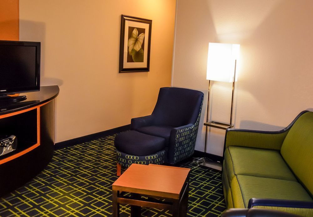 Fairfield Inn & Suites Fredericksburg Dış mekan fotoğraf